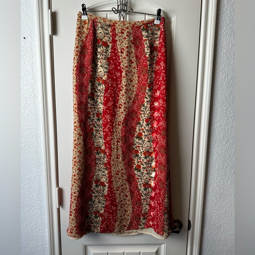 VTG Harold's Red Pink Cream Floral Patchwork  Silky Maxi Skirt size 6